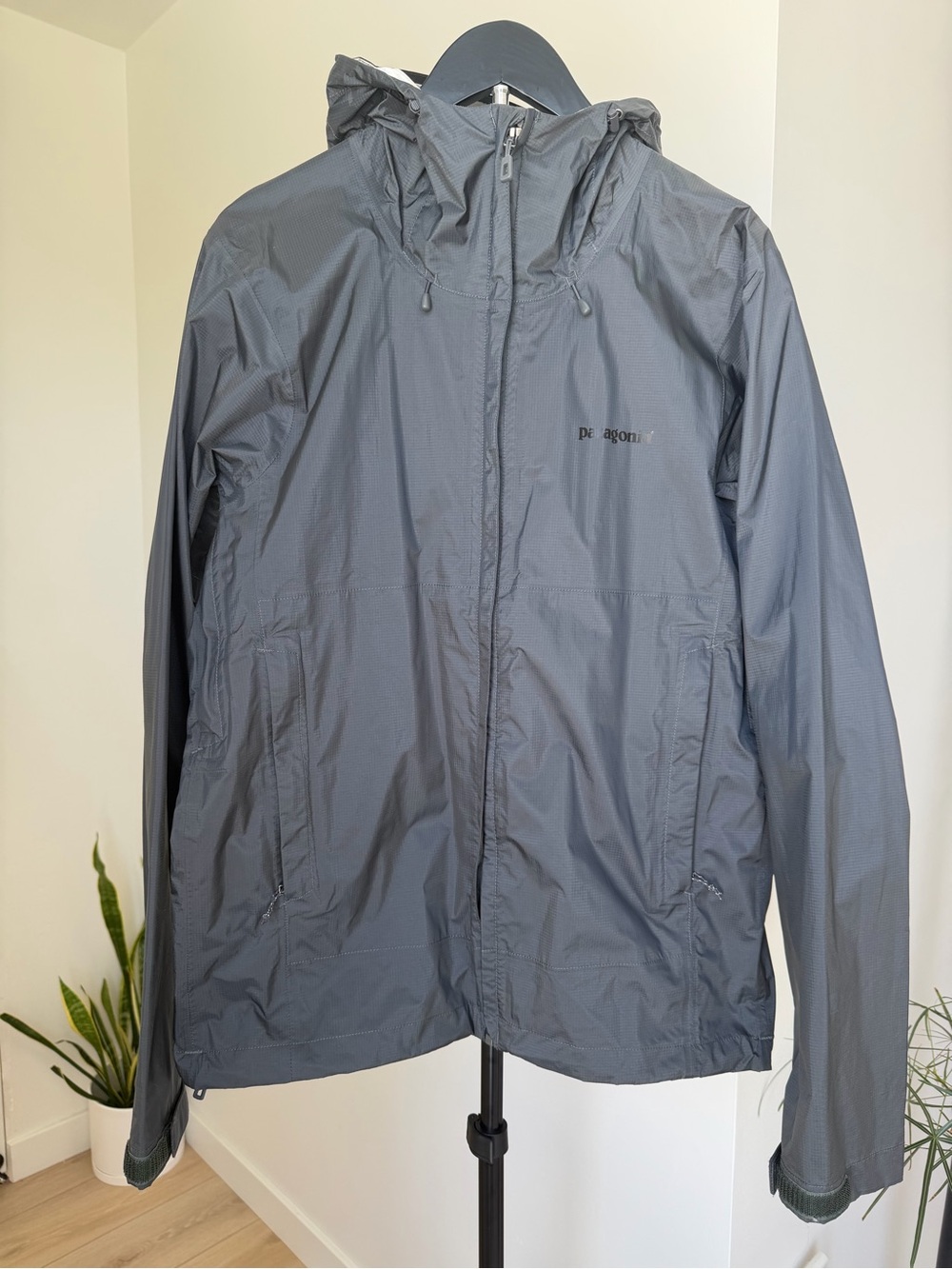 Patagonia Torrentshell 2.5L H2No Rain Jacket - Picture 6 of 16